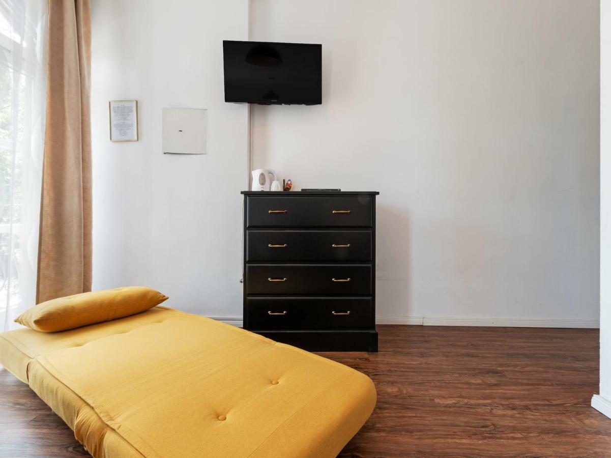 Oyo Hotel Matzbach Berlin Exterior photo